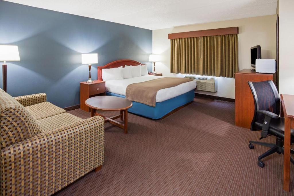 Americinn By Wyndham Spencer Εξωτερικό φωτογραφία